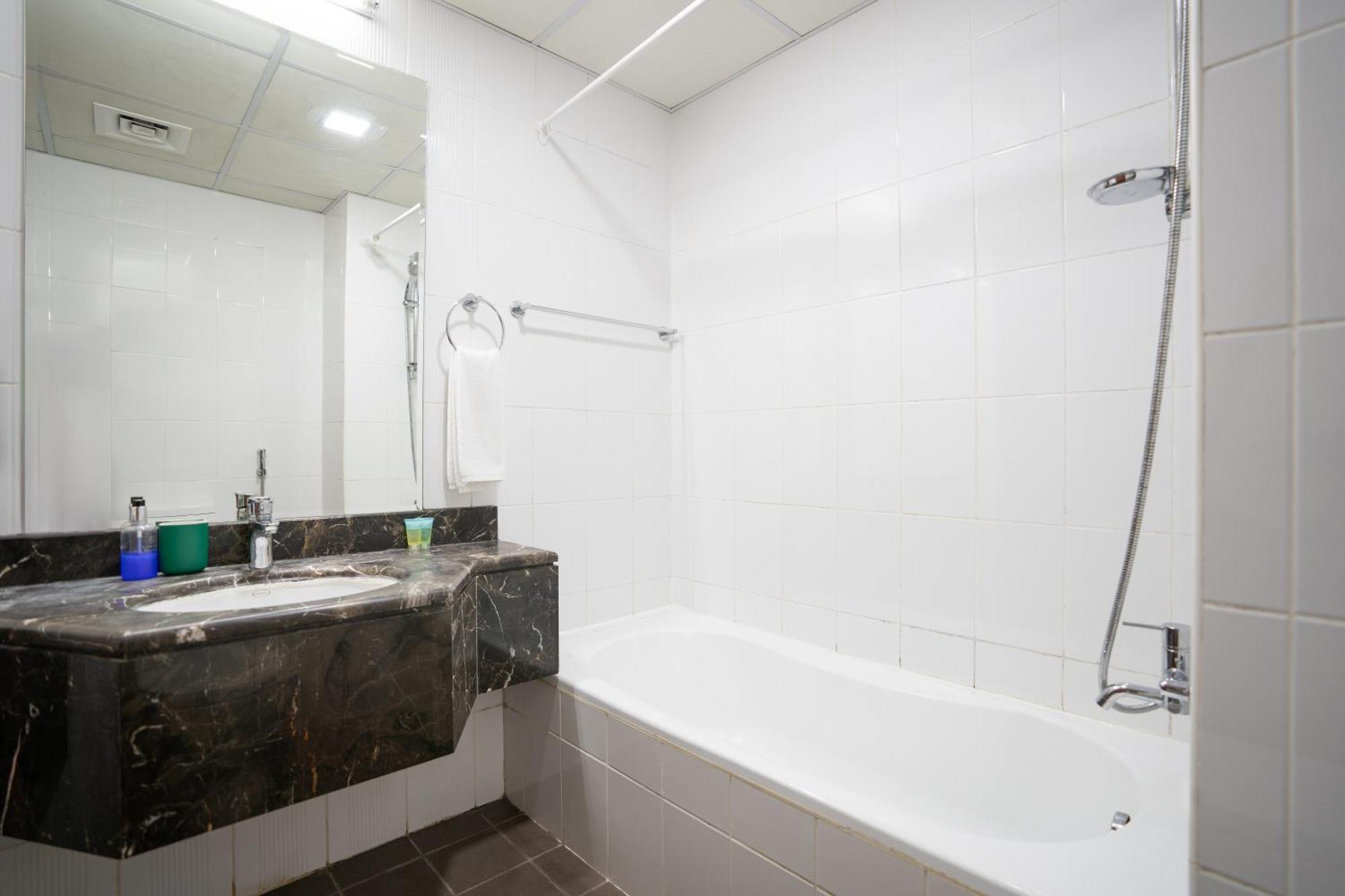 Rh- Perfect Downtown Getaway For Couple, Near Dubai Mall Exteriör bild